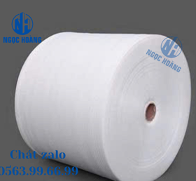 CHẠY MÁY CUỘN XỐP FOAM THEO NHU CẦU