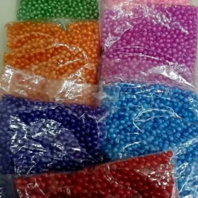 Hạt chống ẩm màu hồng